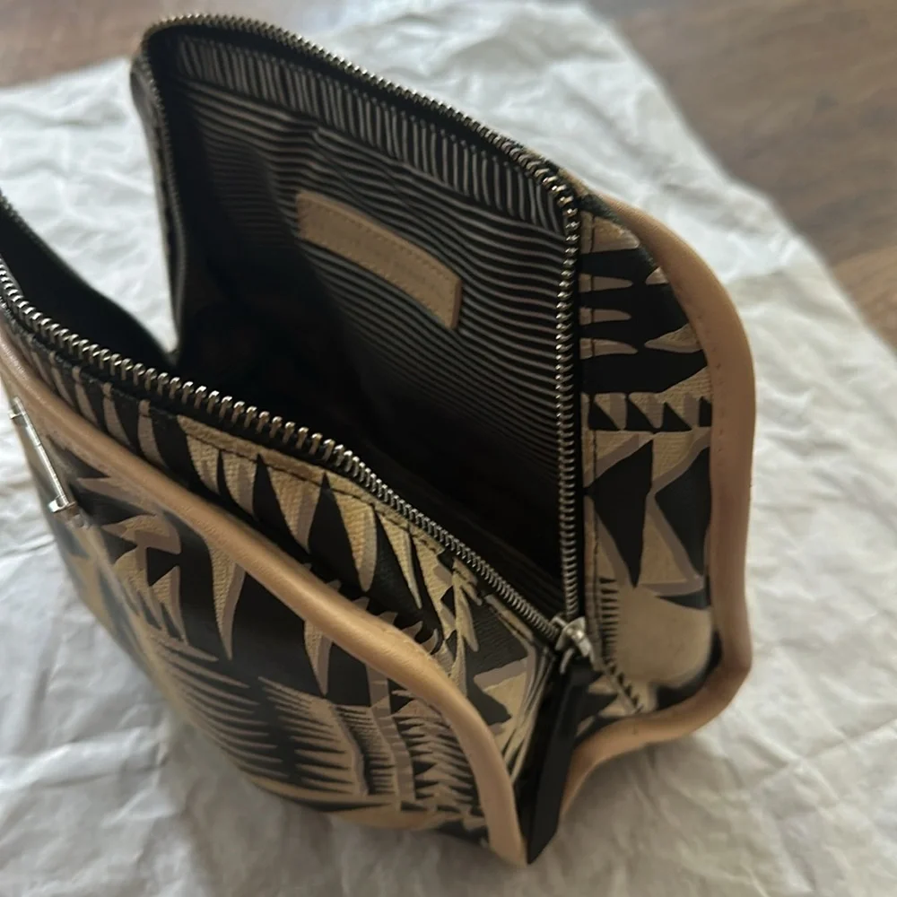 Stella & dot travel bag zipper pouch for cosmetics etc black & tan boho print